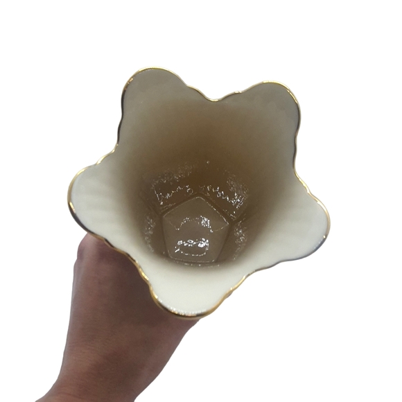 NOS Lenox Meridian Vase Ivory With 24K Gold Trim Fluted Ribbed ORIGINAL BOX NTW - Picture 9 of 11